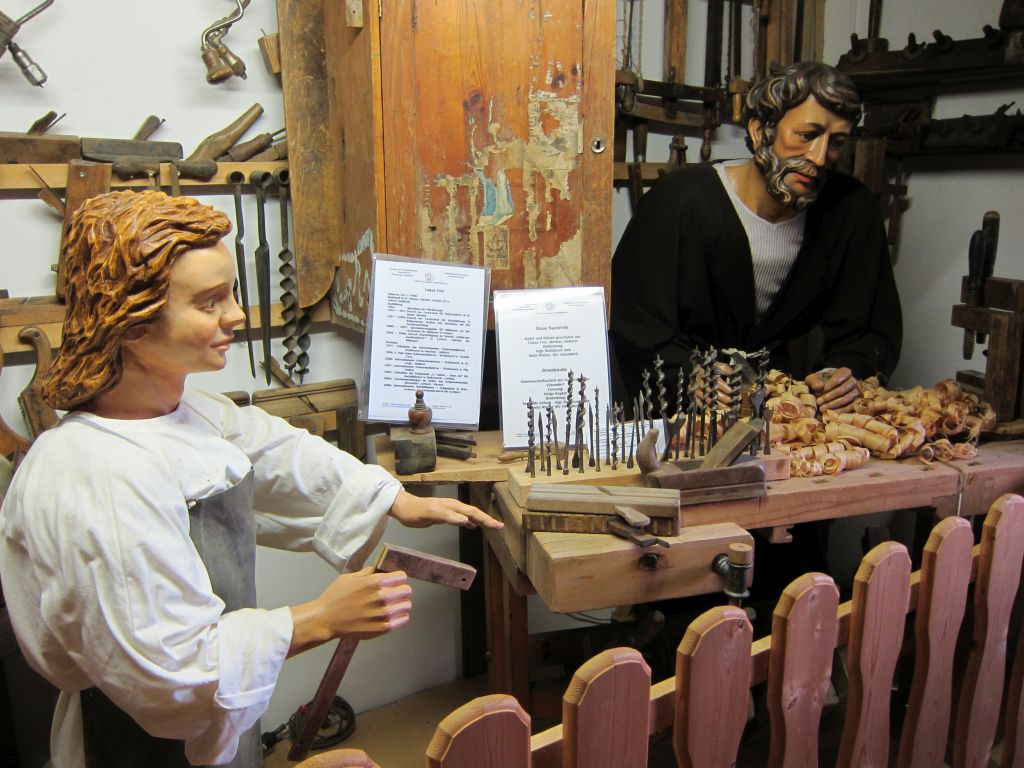 1. NÖ Krippenmuseum, Holzbearbeitung (© Museumsmanagement Niederösterreich)